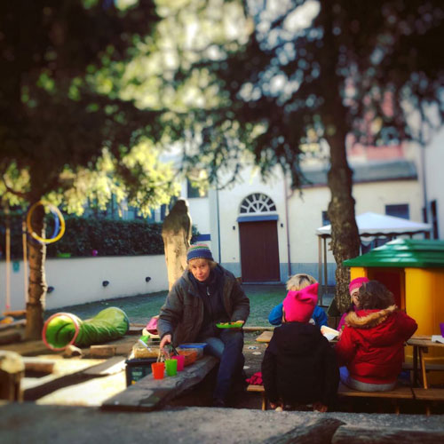 Merenda in cortile @ The Green School